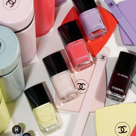 💖100% Authentic CHANEL Limited Edition Compact Mirror, OVNI (Yellow) *NEW - Picture 5 of 14